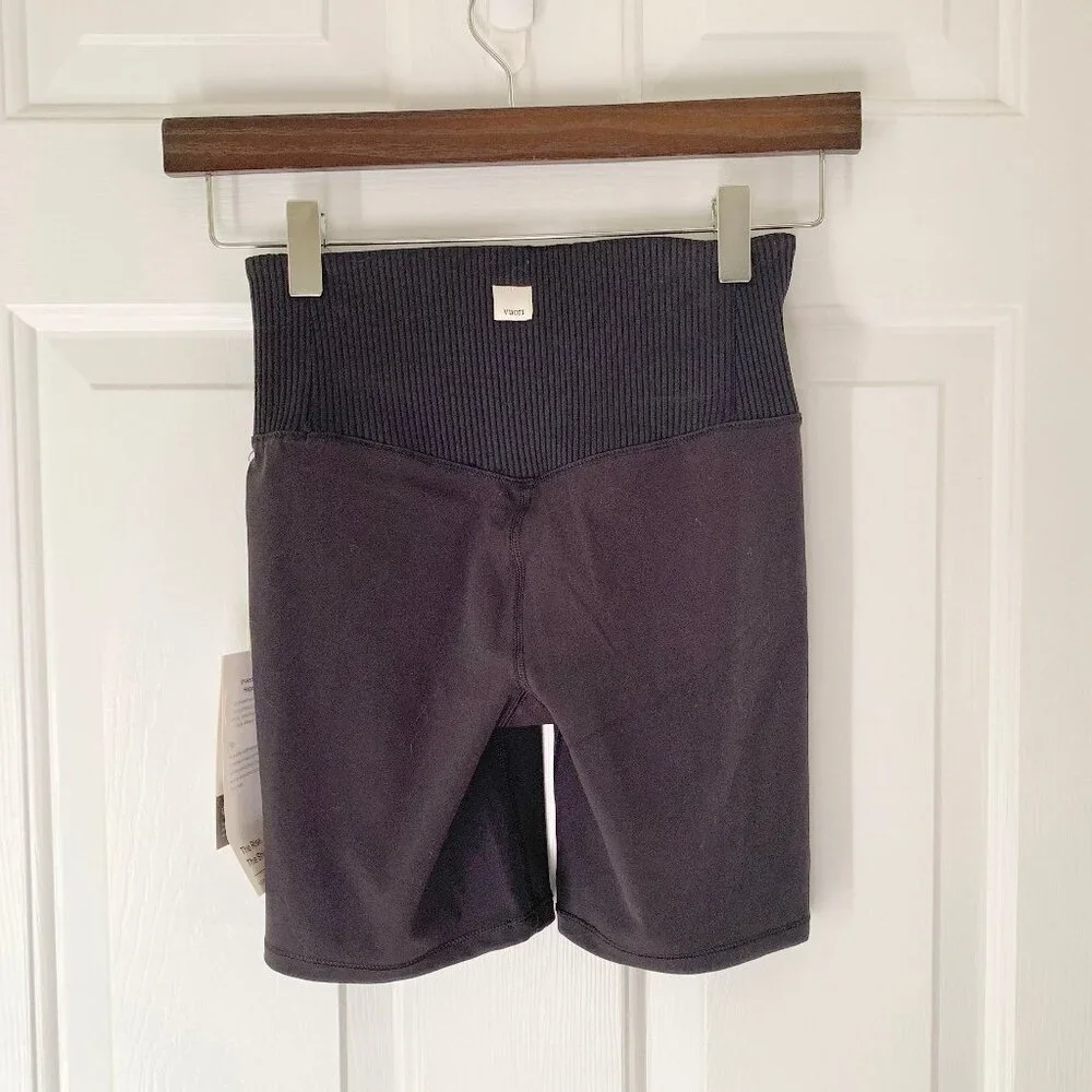 NWT Vuori Rib Studio Biker Short, Size XS, Black - Picture 5 of 10
